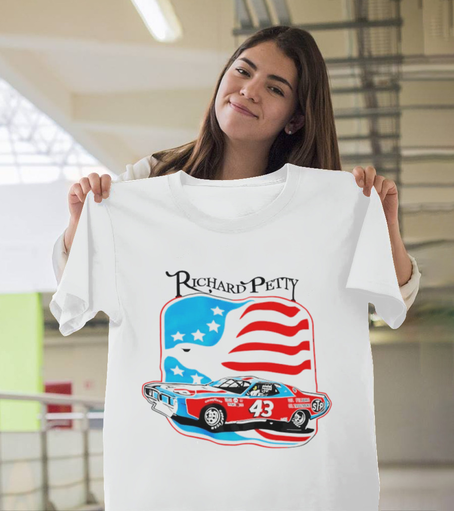 Richard Petty NASCAR Racing Car 43 STP American Flag T-Shirt