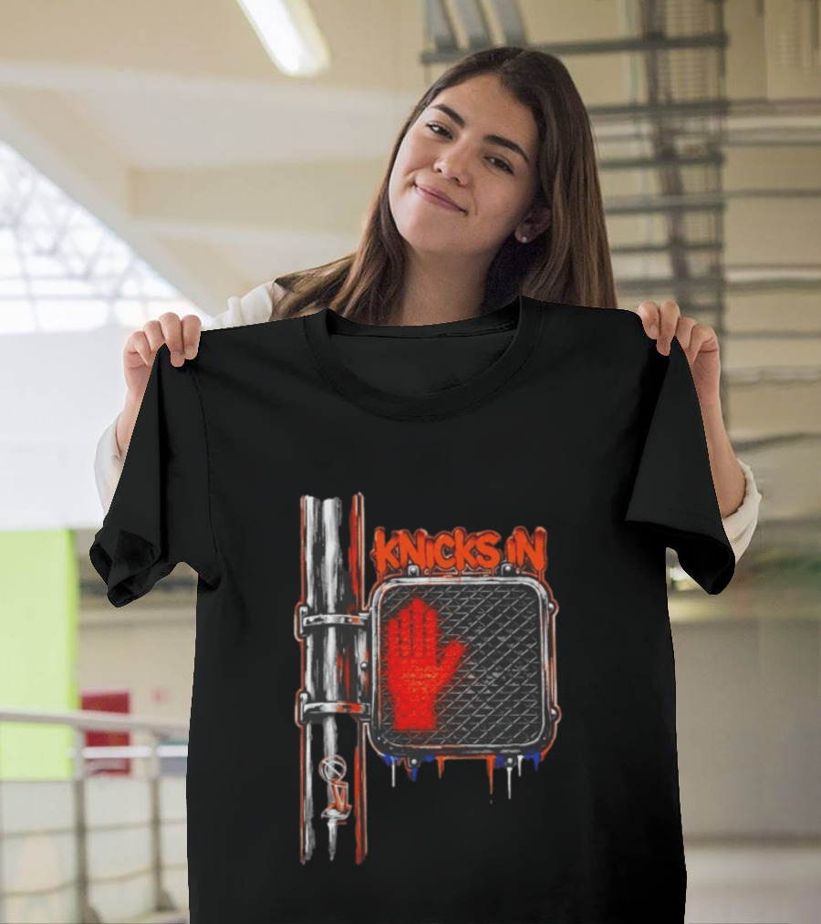 Knicks In 4 Hand Sign Traffic Light NBA T-Shirt
