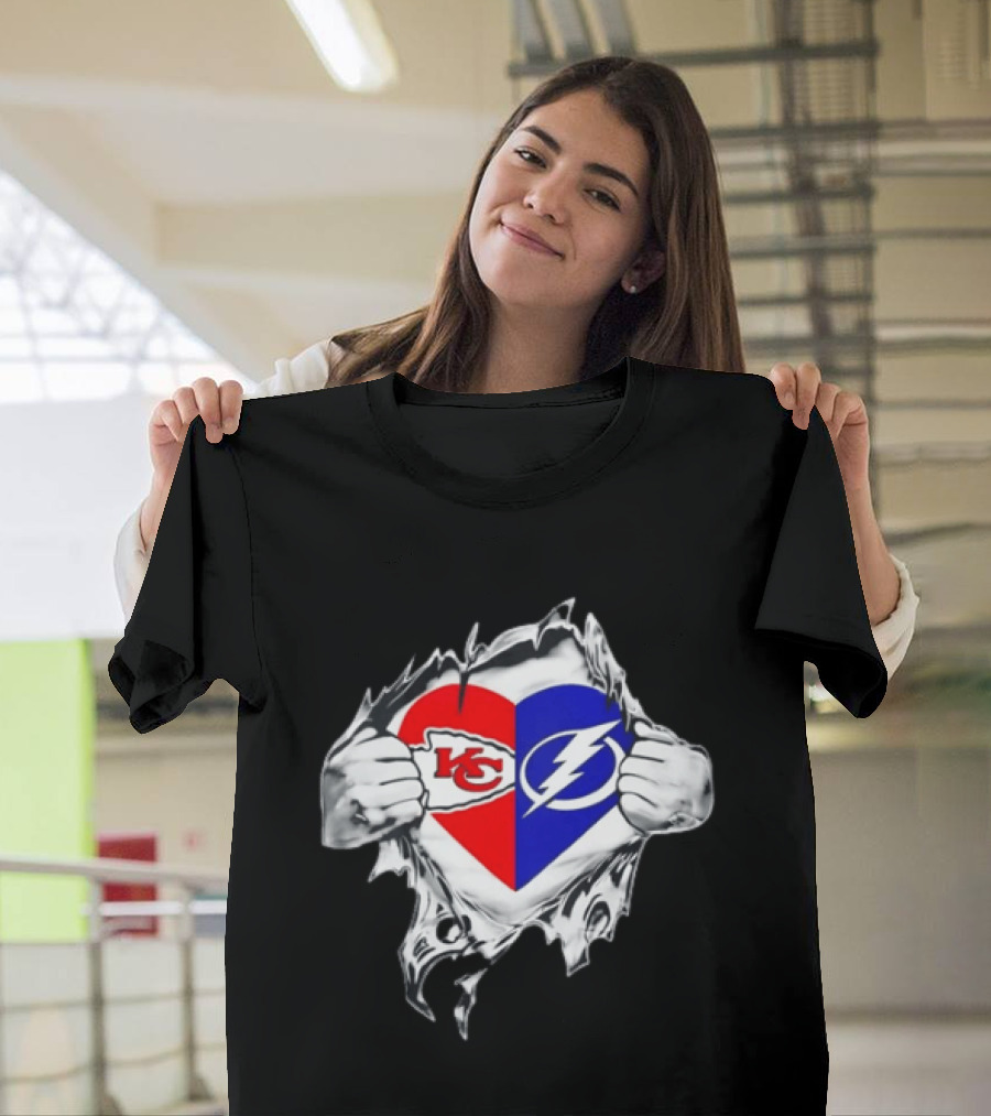 Kansas City Chiefs Heart Ripping Tampa Bay Lightning NFL NHL T-Shirt