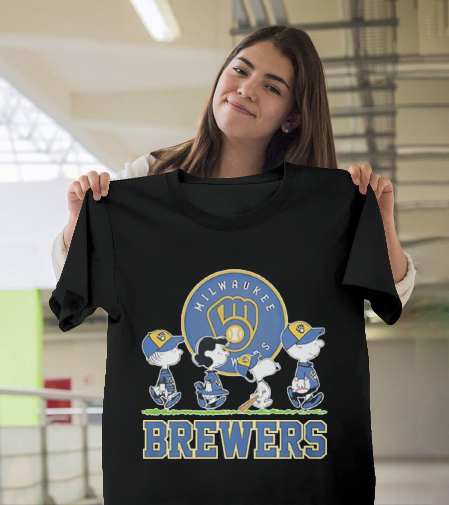 Milwaukee Brewers Peanuts Characters Baseball Team Collaboration T-Shirt