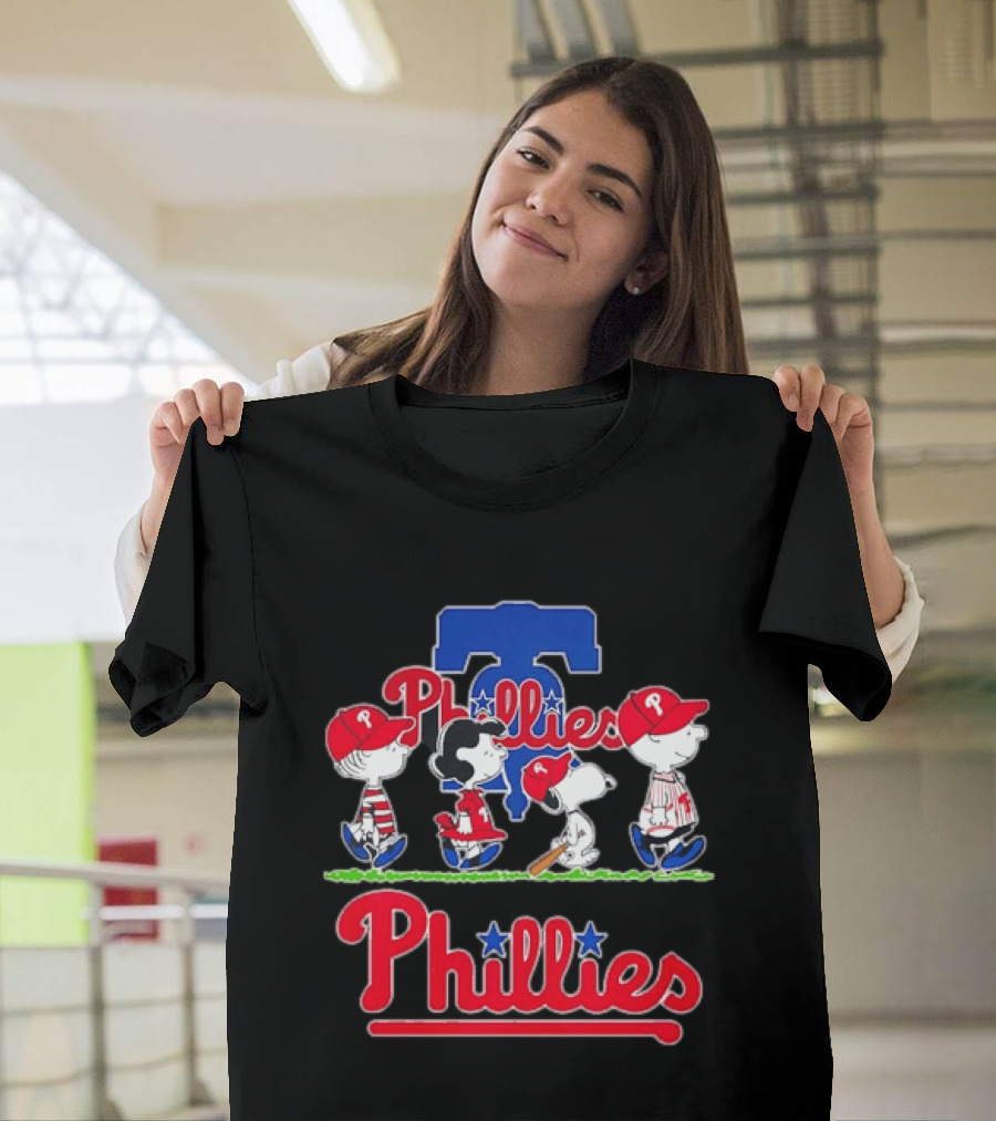 Peanuts Gang Philadelphia Phillies Walking T-Shirt