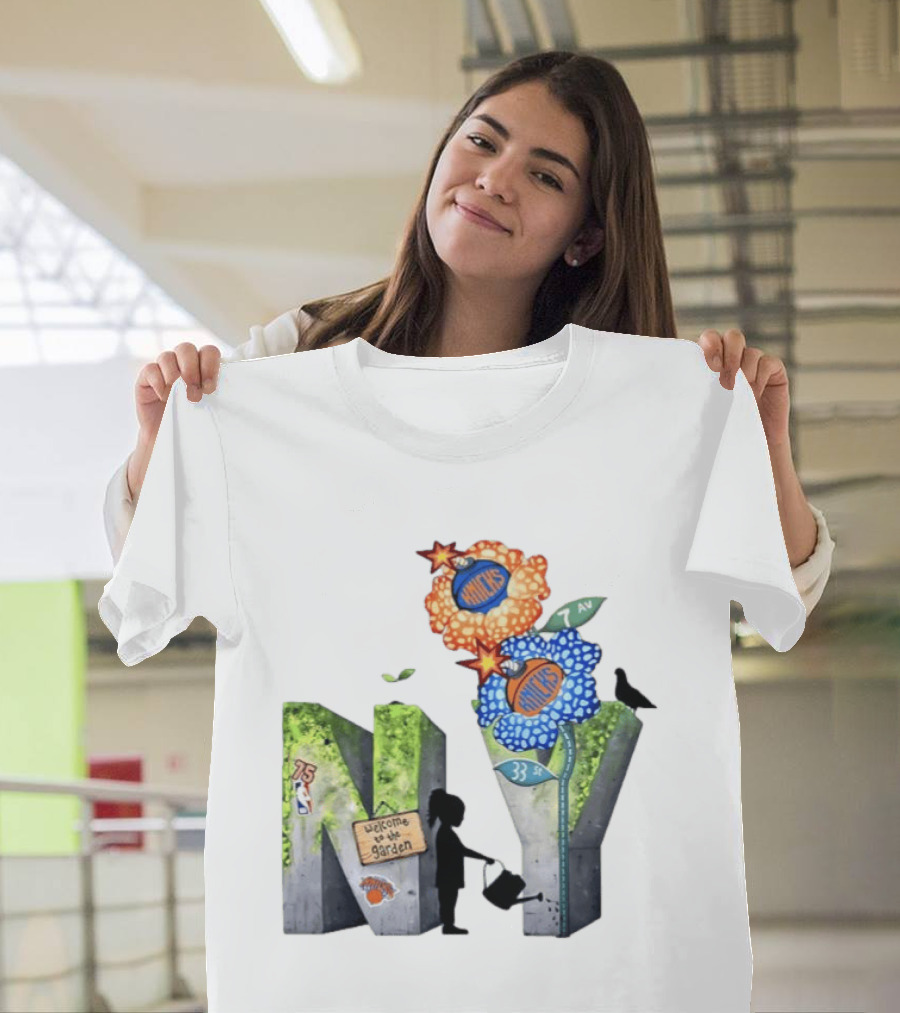 New York Knicks Welcome To The Garden 75th Anniversary 33 Seventh Avenue T-Shirt