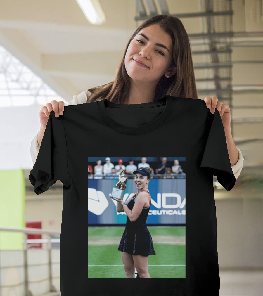 Linda Wins Tennis Title Holding Trophy On Grass Court T-Shirt