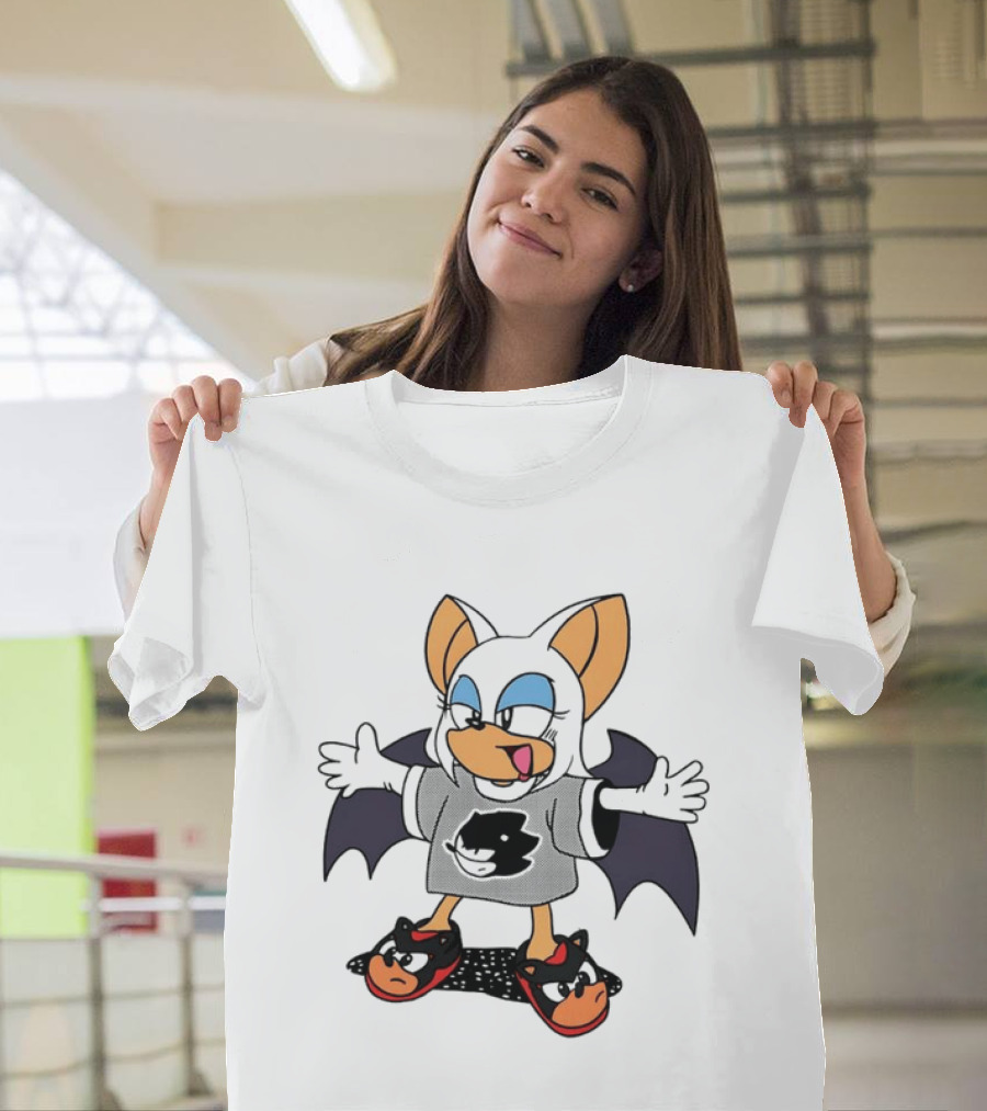 Rouge The Bat Wearing Shadow The Hedgehog Fan T-Shirt