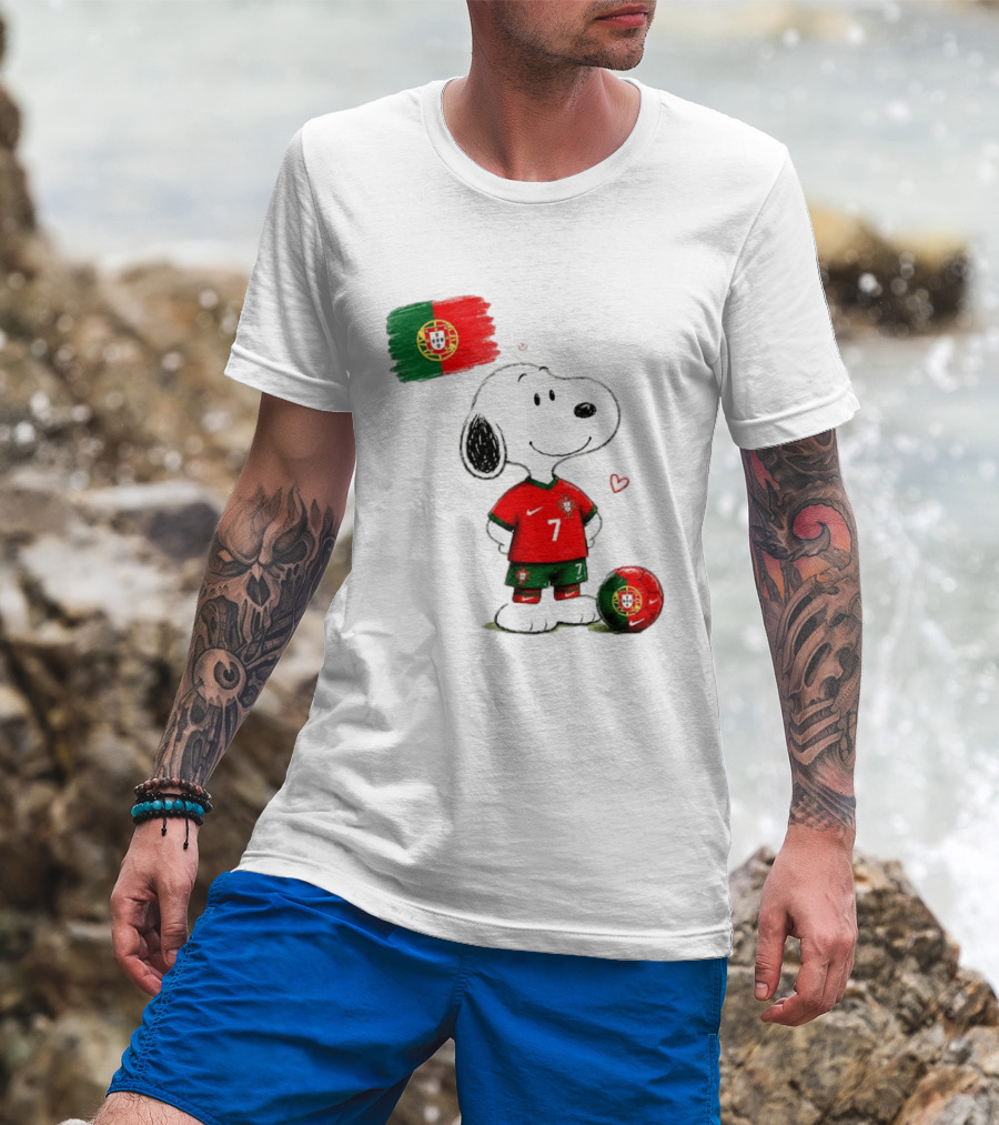 Cristiano Ronaldo Snoopy Portugal Football Number 7 Nike T-Shirt
