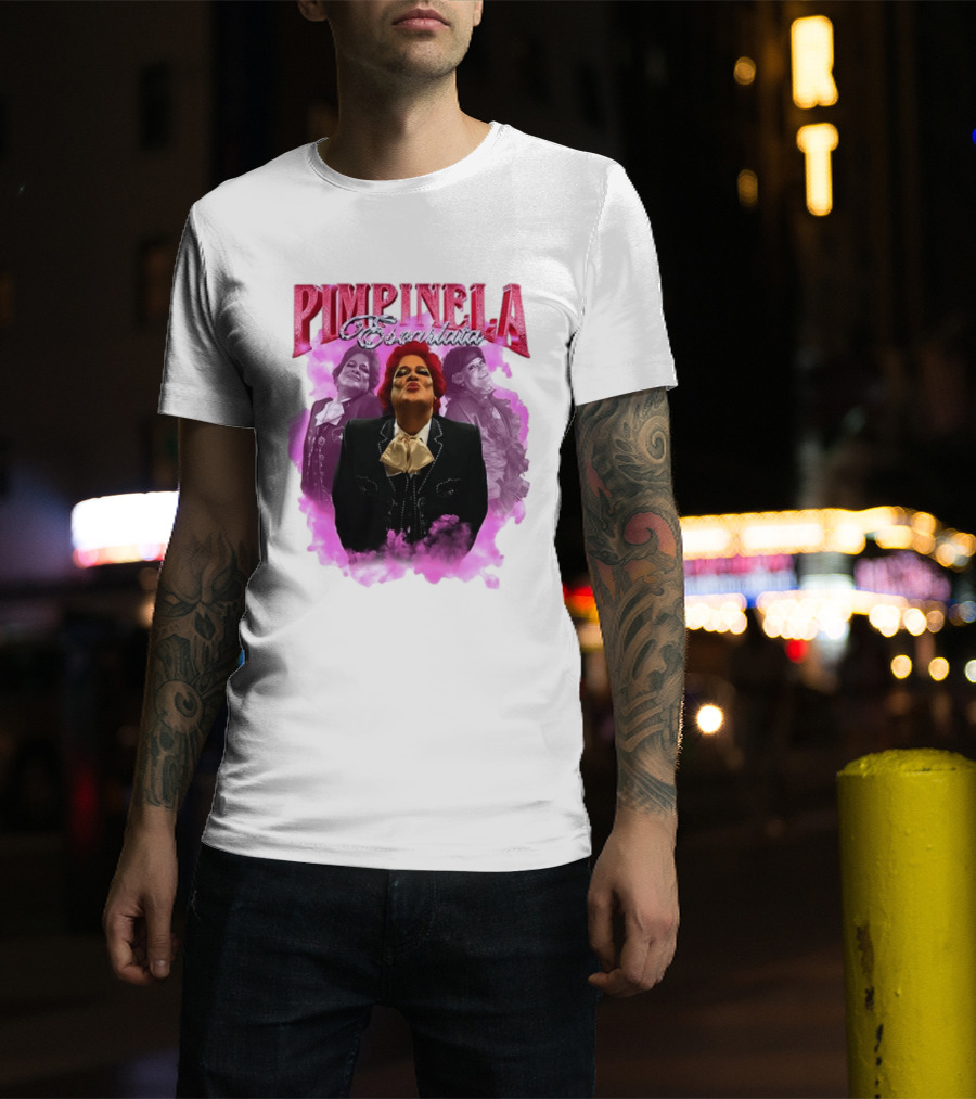 Pimpinela Escarlata Kissing Pose With Pink Smoke Backdrop T-Shirt