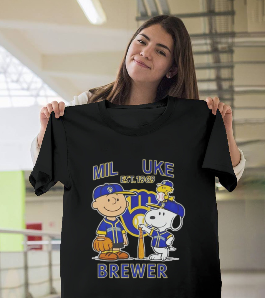 Charlie Brown Snoopy Brewers Milwaukee Est 1969 Baseball T-Shirt