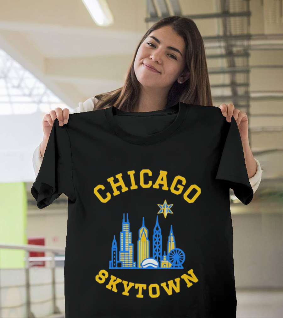 Chicago Skytown Skyline WNBA Basketball Starry Cityscape T-Shirt