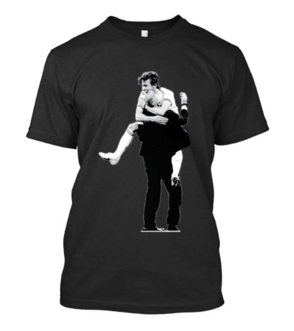 Luka Modric Carlo Ancelotti Embrace Real Madrid Team Spirit Celebration T-Shirt