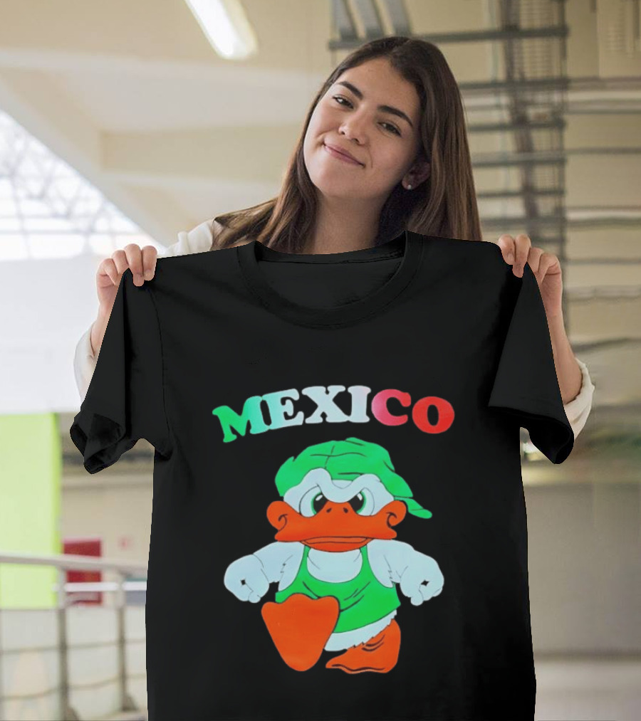 Mexico Duck Cartoon Green Outfit T-Shirt