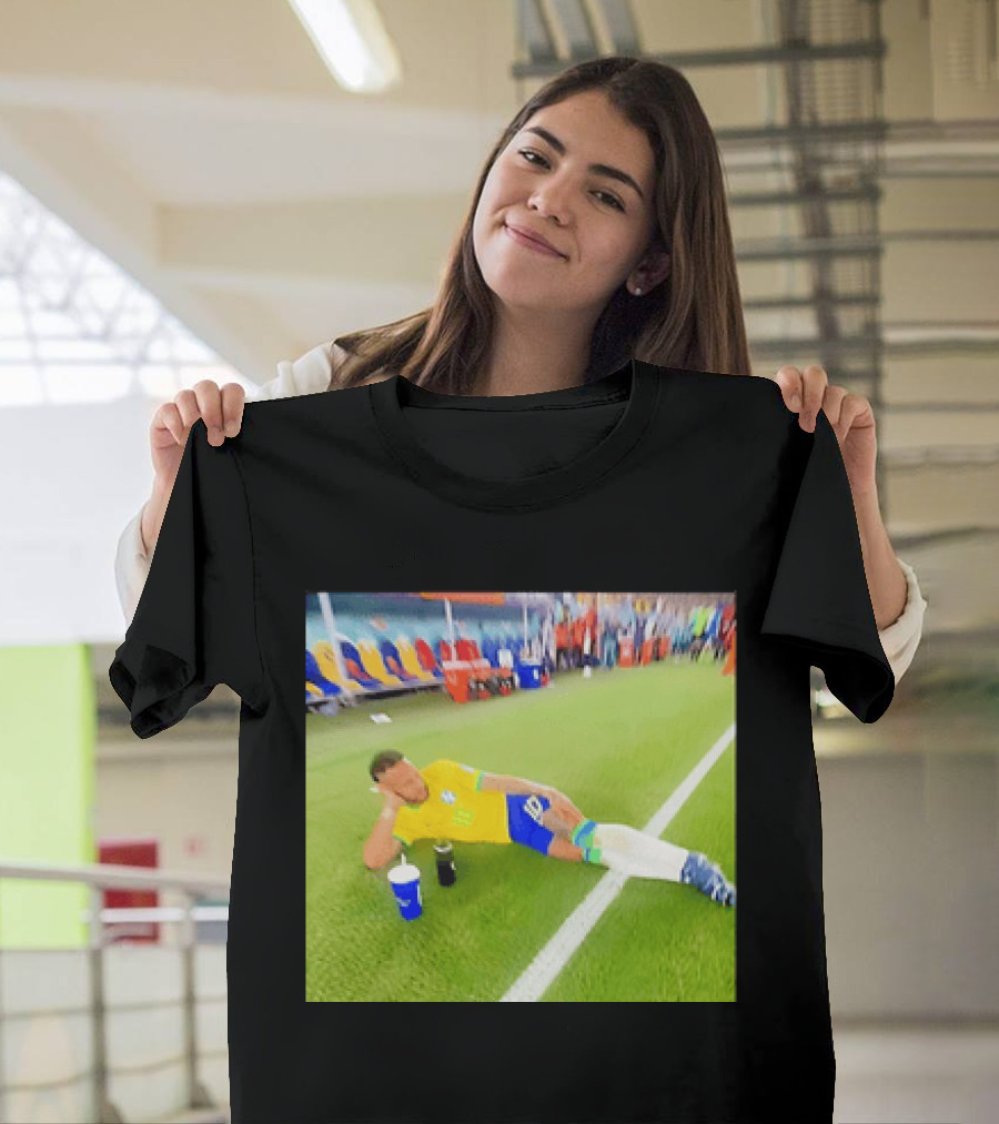 Neymar Jr Brazil Number 10 Relaxing Pitch Meme Iconic Soccer Moment T-Shirt