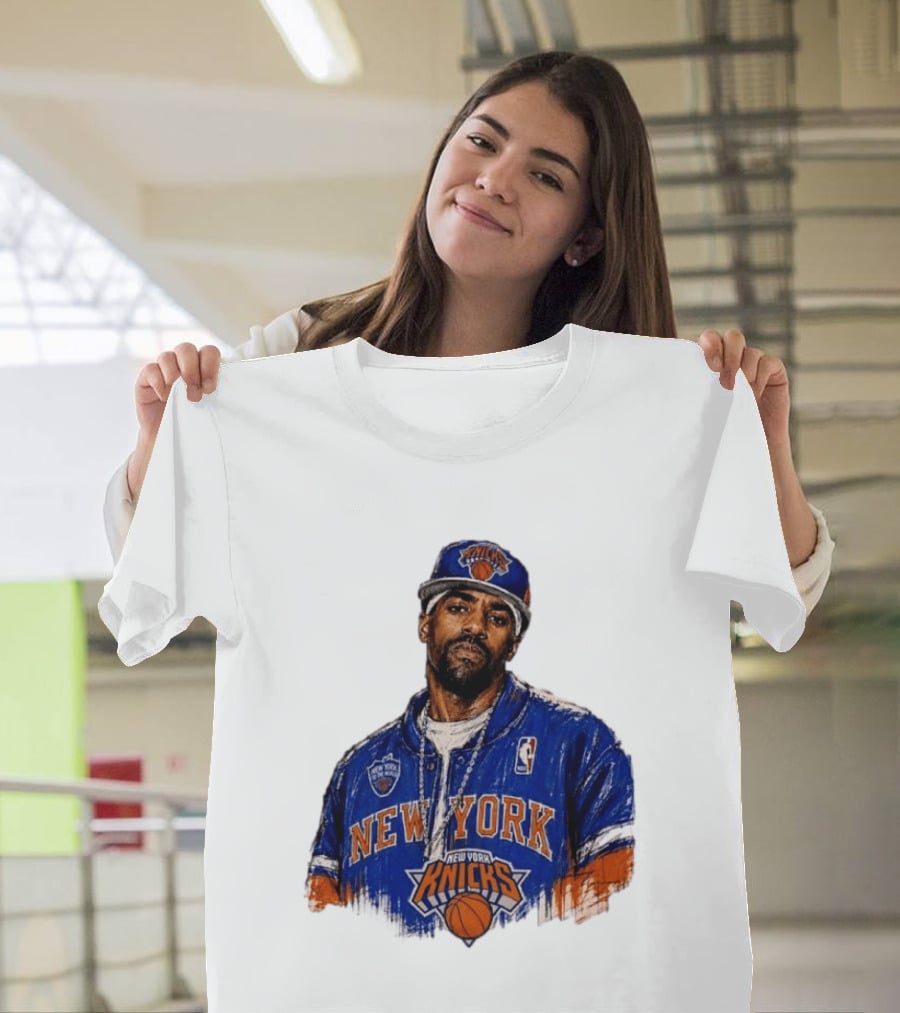 Kyrie Irving New York Knicks New Yorks Finest To The World Manhattan Knicks T-Shirt