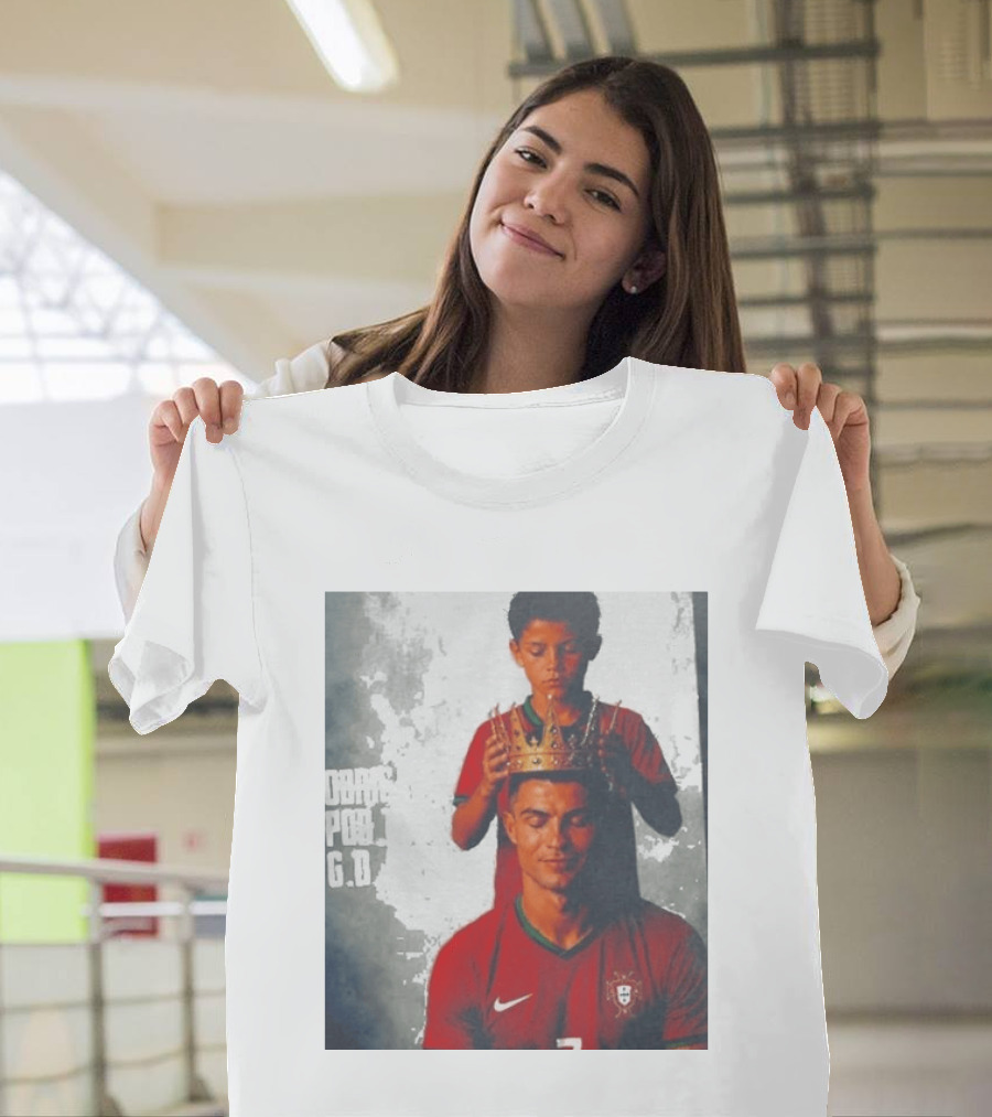 Cristiano Ronaldo Portugal Obrigado Por Tudo GOAT Crowned King Soccer Legend T-Shirt