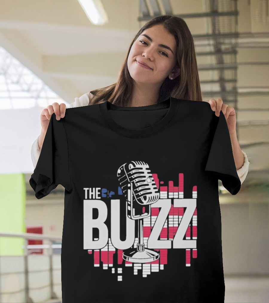 Podcast The Buzz Microphone T-Shirt