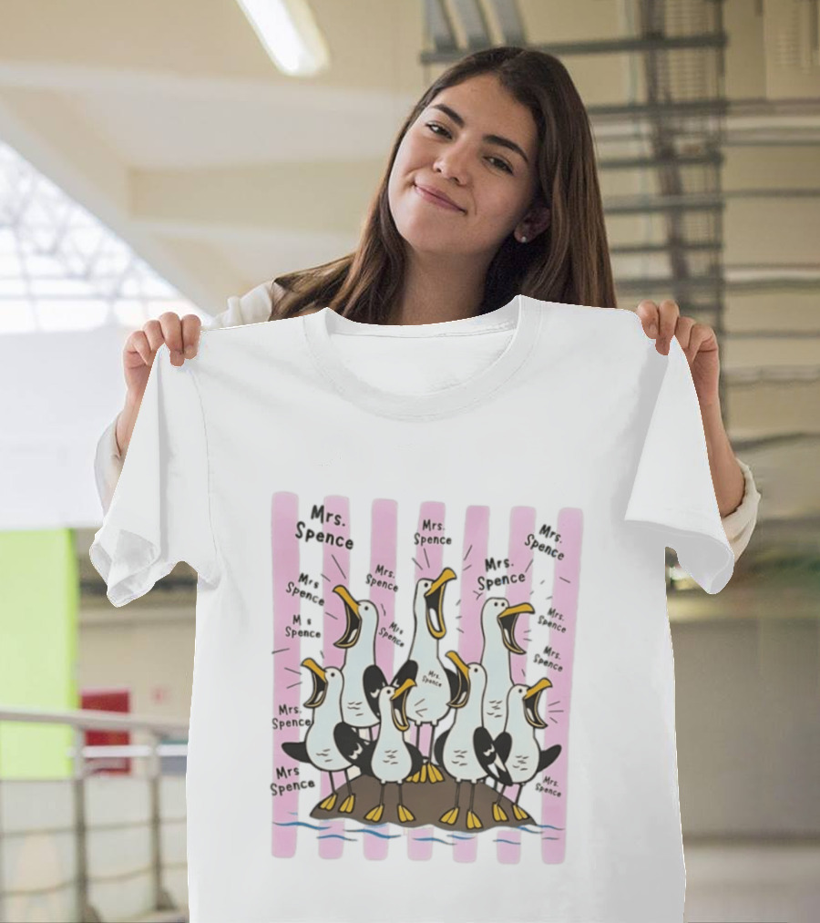 Mrs Spence Screaming Seagulls T-Shirt