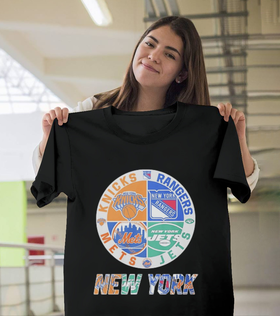 New York Knicks Rangers Mets Jets Fan Logos NY Sports Team Circle T-Shirt
