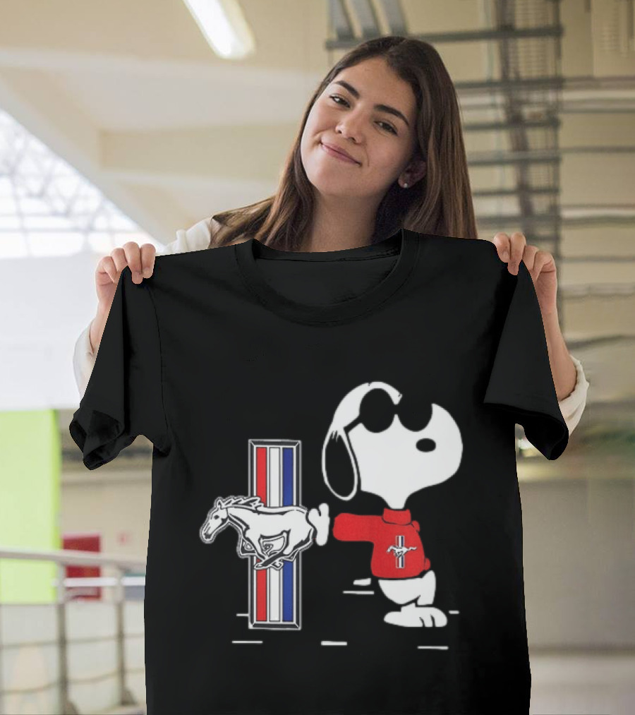 Snoopy Peanuts Ford Mustang Red Sweater Classic Mustang Pony T-Shirt