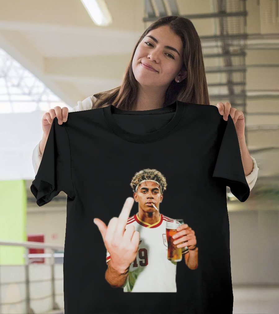 Lamine Yamal Spain National Team 19 Middle Finger And Beer T-Shirt