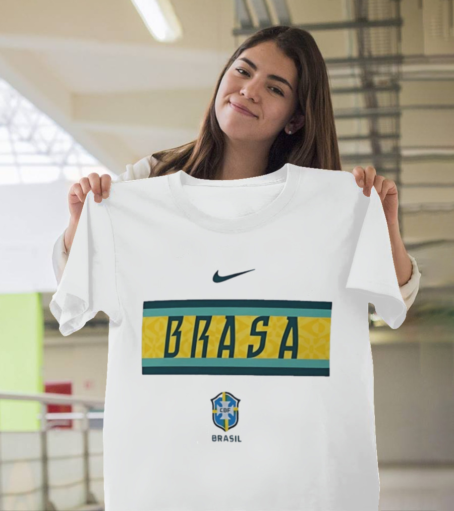 Nike Brasa Brazil CBF Football Crest T-Shirt