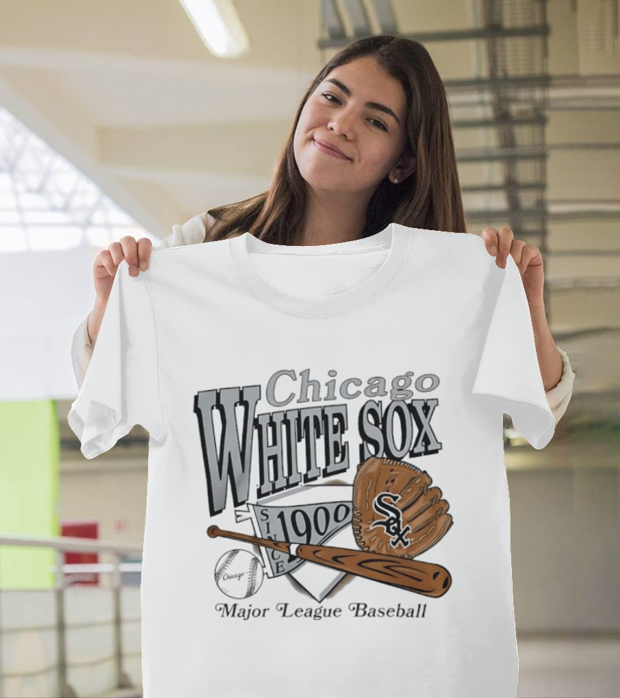 Chicago White Sox Since 1900 Major League Baseball Vintage Style Glove And Bat T-Shirt