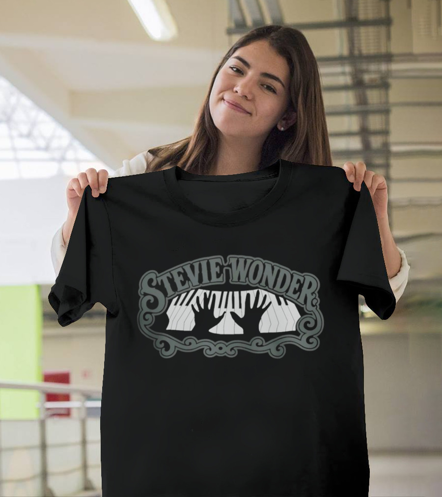 Stevie Wonder Piano Hands Visual With Keyboard T-Shirt