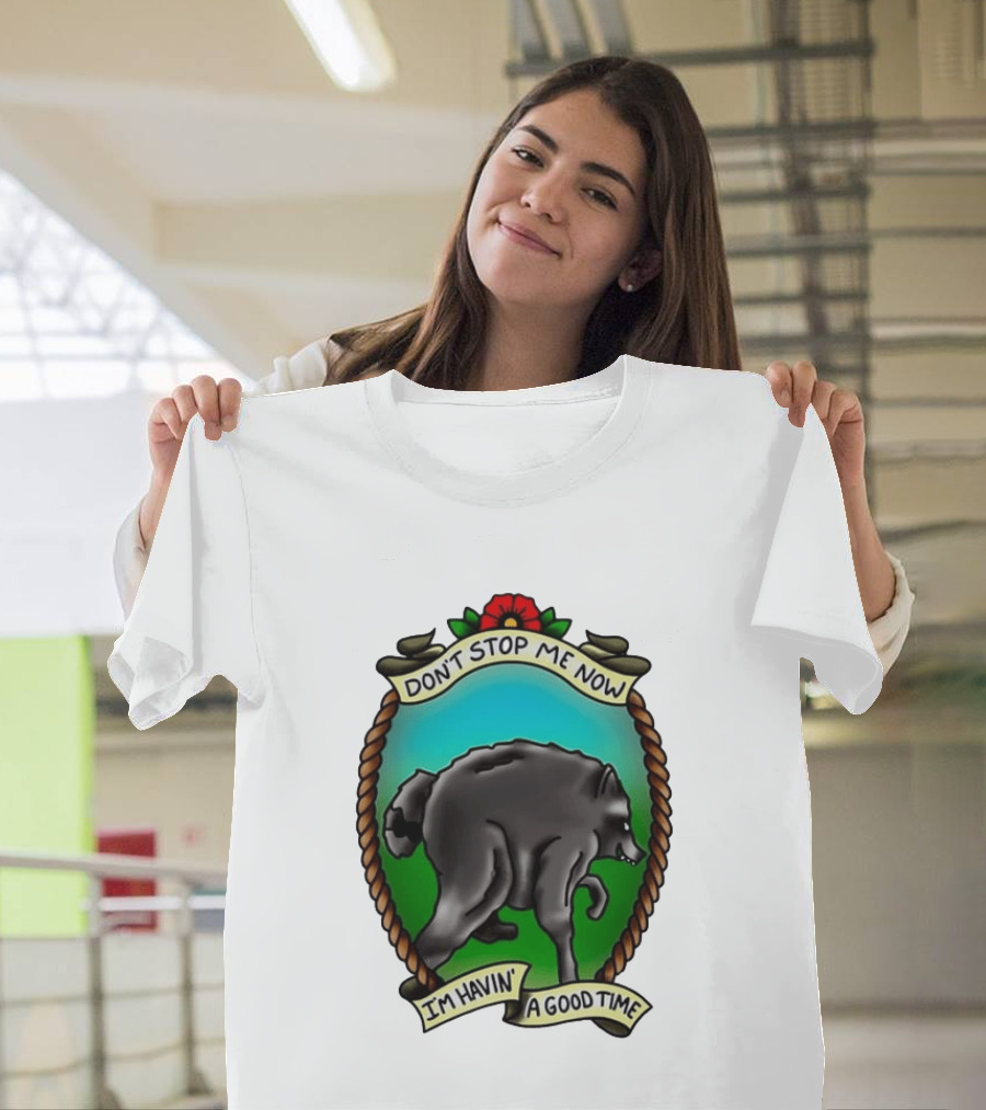 Dancing Wolf Don't Stop Me Now I'm Havin' A Good Time T-Shirt