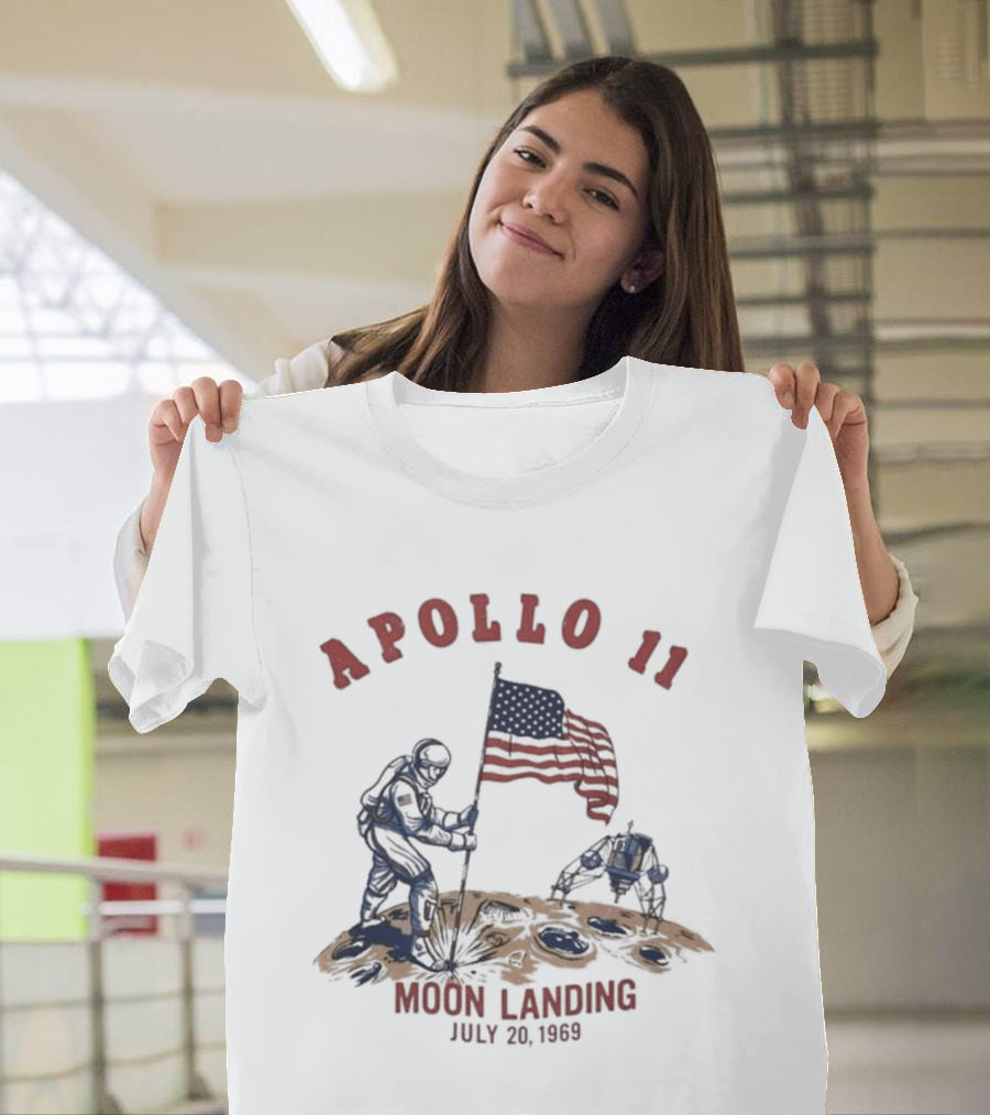 Apollo 11 Moon Landing Astronaut Flag July 20 1969 T-Shirt
