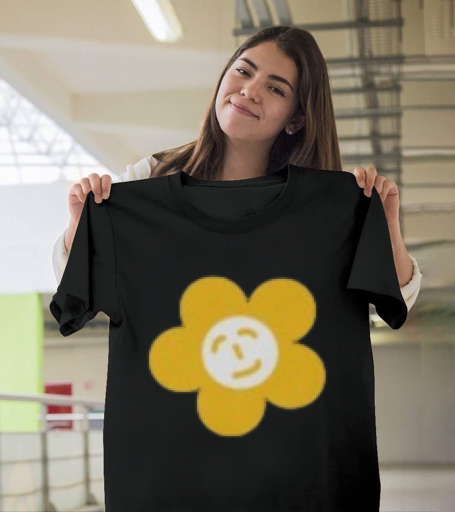 Paperboxmart Store Smiling Yellow Flower Face T-Shirt