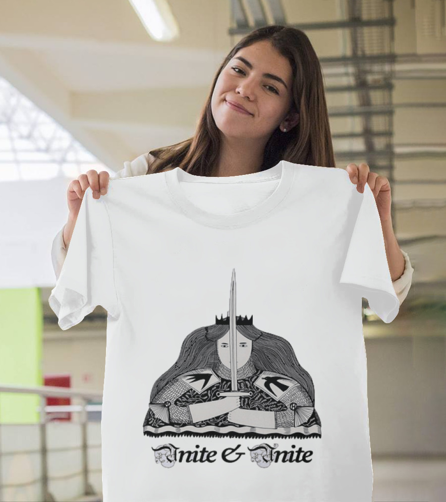 Unite And Unite Queen With Sword Medieval Armor Holding Blade T-Shirt