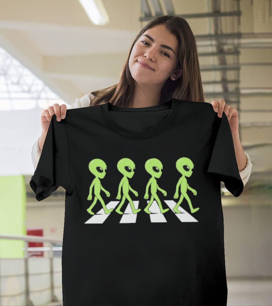 Abbey Road Alien Crosswalk UFO Aliens T-Shirt