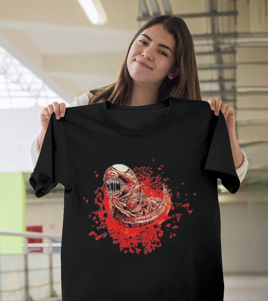 Aliens Chestburster Sci Fi Horror Blood Splatter Creature T-Shirt