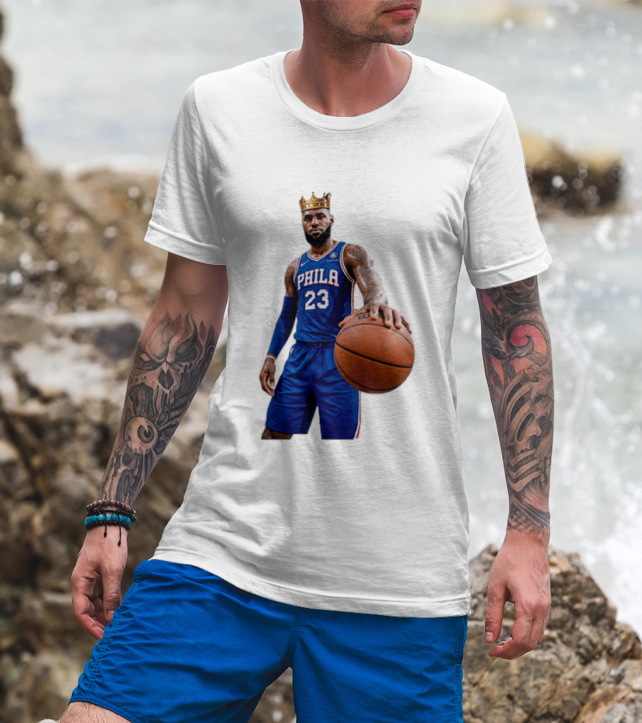 LeBron James King Crown Dribbling Philadelphia 76ers Basketball Player 23 Phila T-Shirt