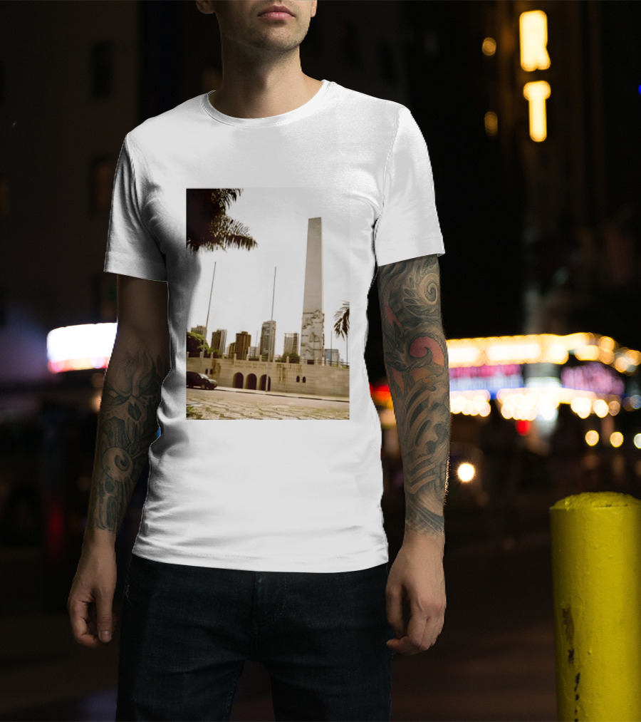 Obelisco Do Ibirapuera M M D C Viveram Pouco Para Morrer Bem Morreram Jovens Historical Monument São Paulo Brazil T-Shirt