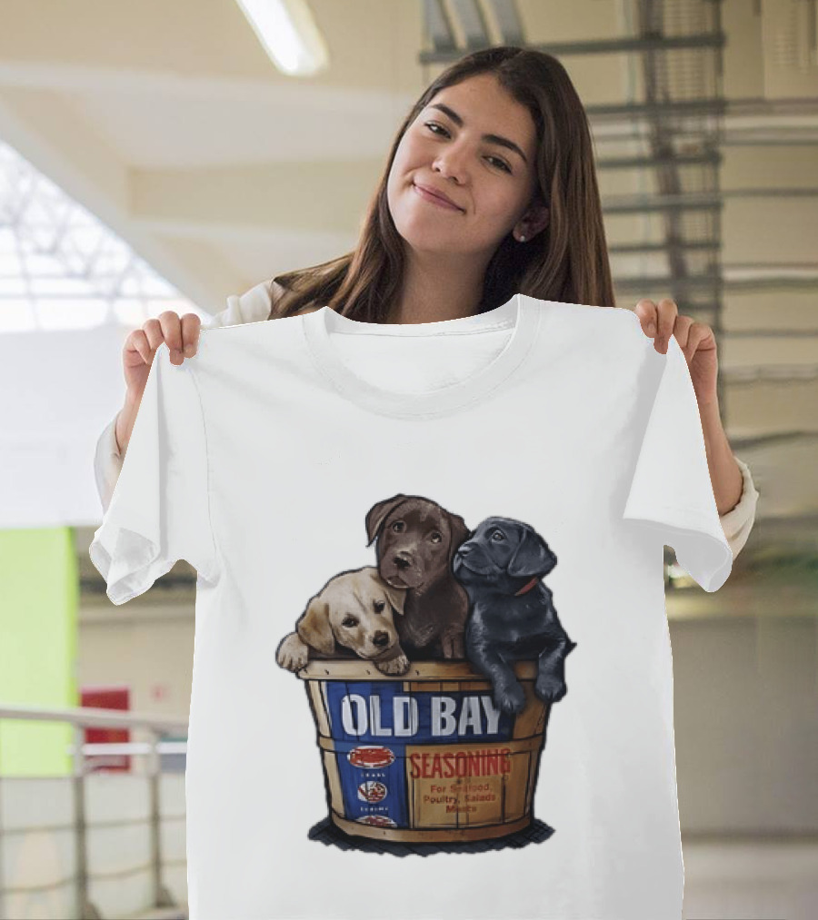 Old Bay Seasoning Labrador Puppies In Bushel Basket For Seafood Poultry Salads Meats T-Shirt