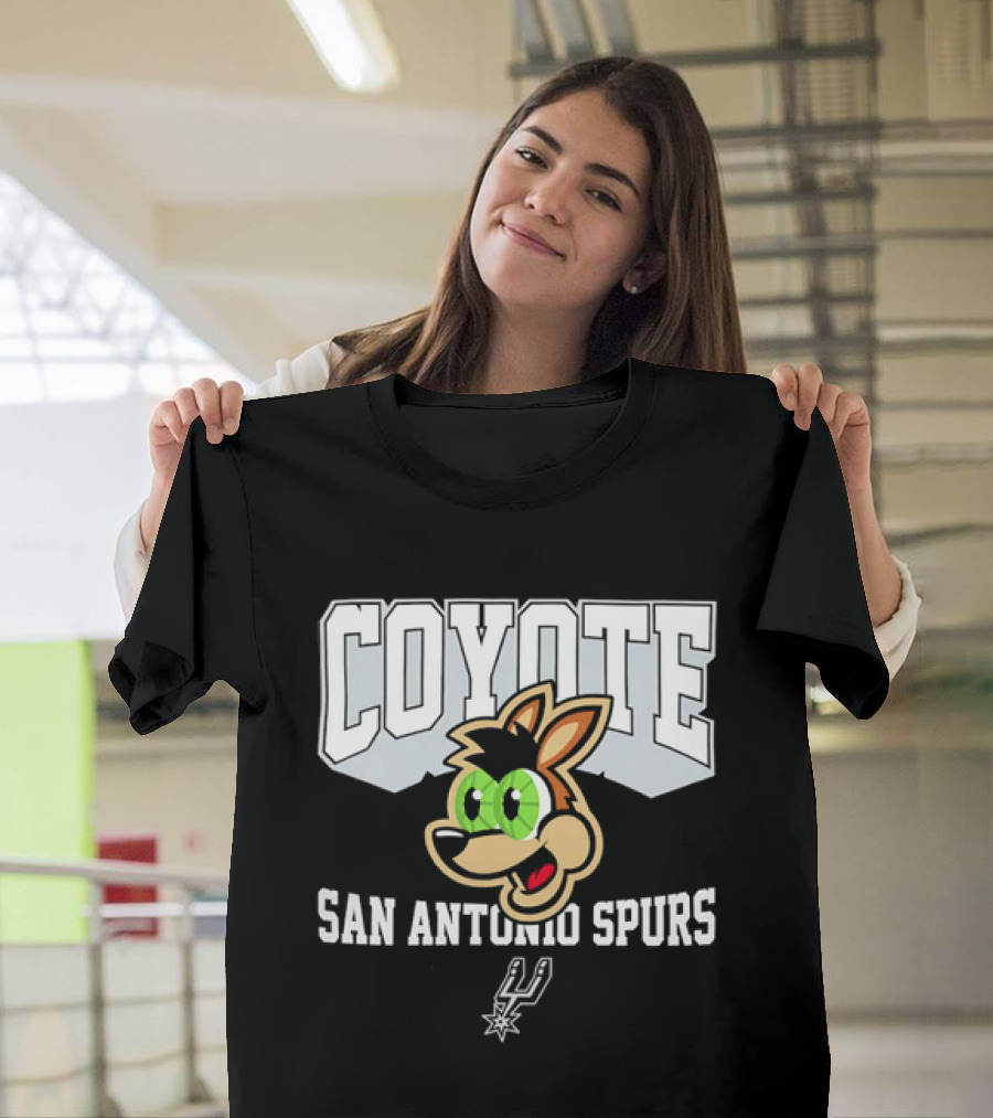 Coyote San Antonio Spurs Team T-Shirt