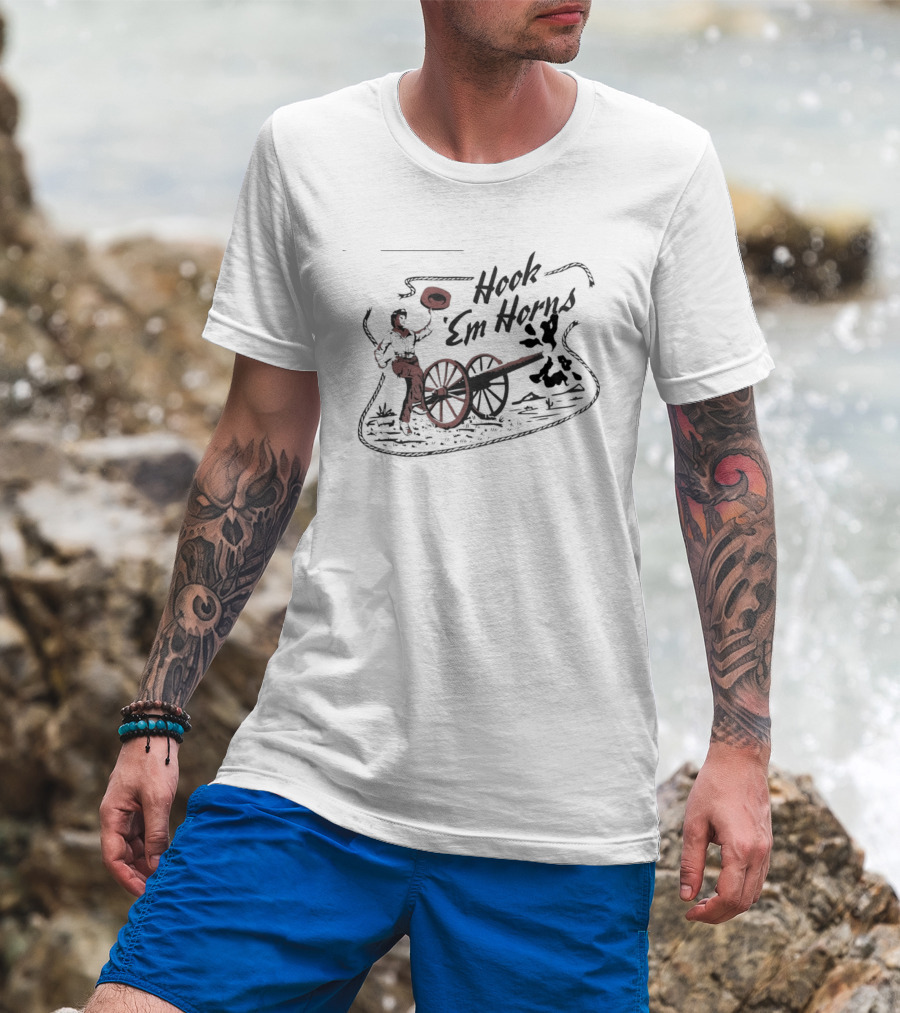 Hook 'Em Horns Texas Longhorns Cowboy And Cannon T-Shirt