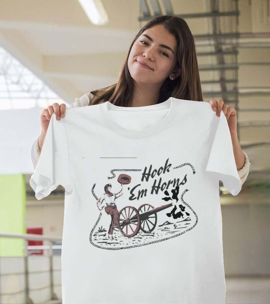 Hook 'Em Horns Texas Longhorns Cowboy And Cannon T-Shirt