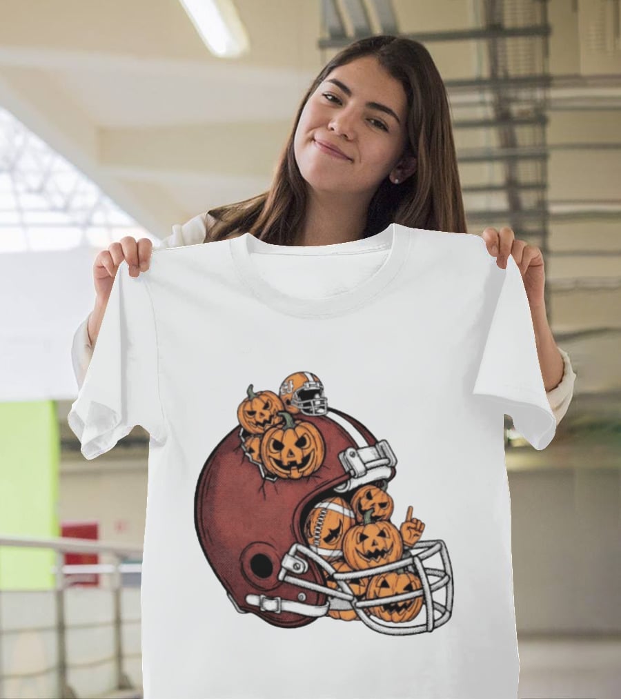Cleveland Browns Halloween Pumpkin Football Helmet T-Shirt