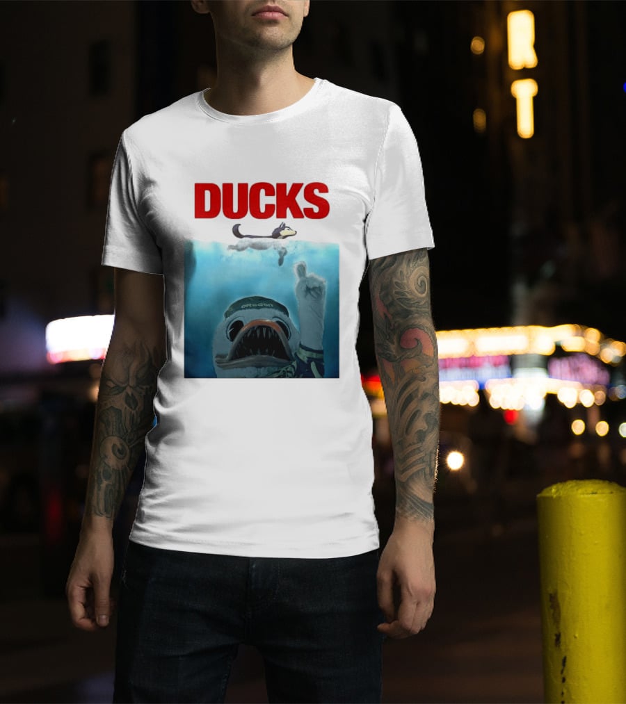 Oregon Ducks Jaws Parody With Washington Huskies Rivalry T-Shirt