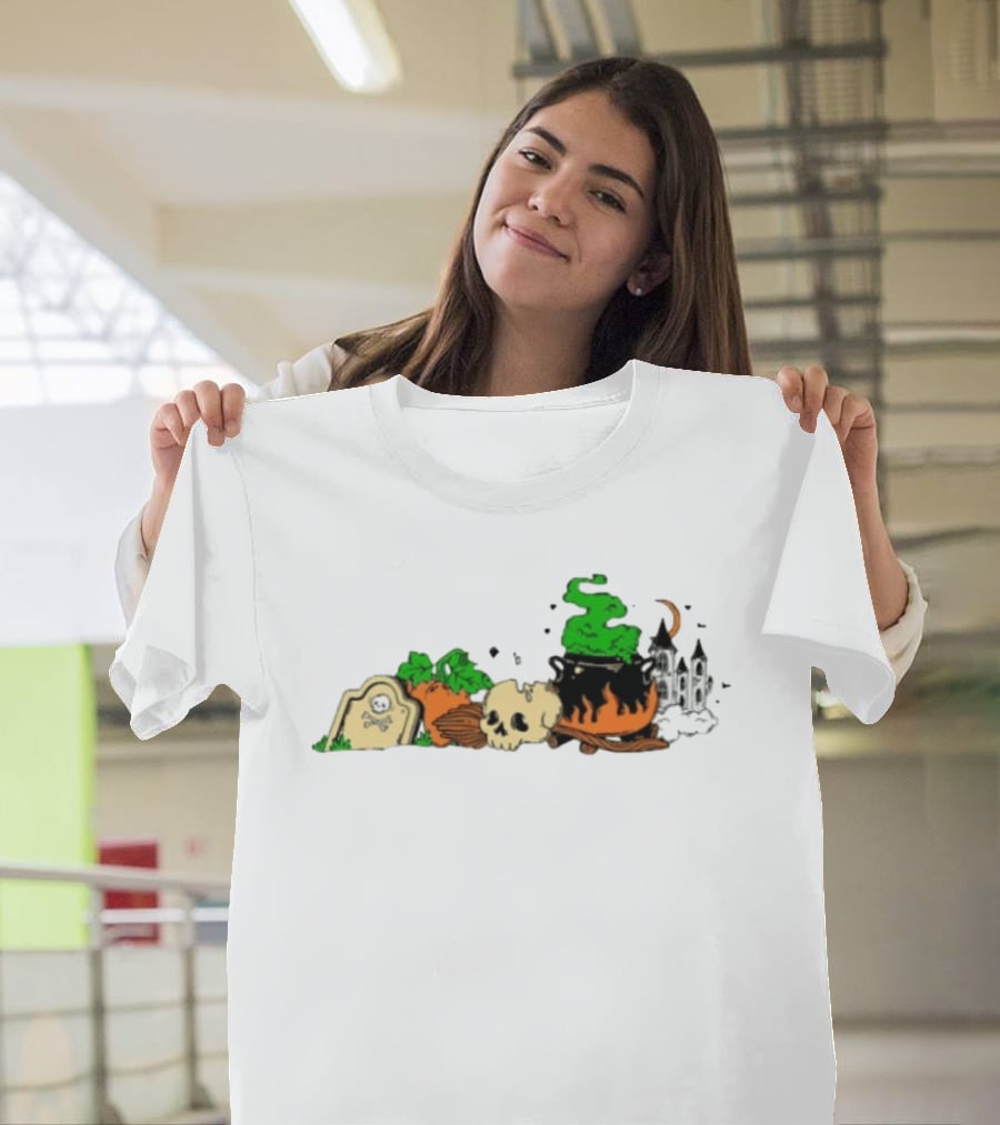 Spooky Kentucky Halloween With Pumpkins And Skull Scene T-Shirt