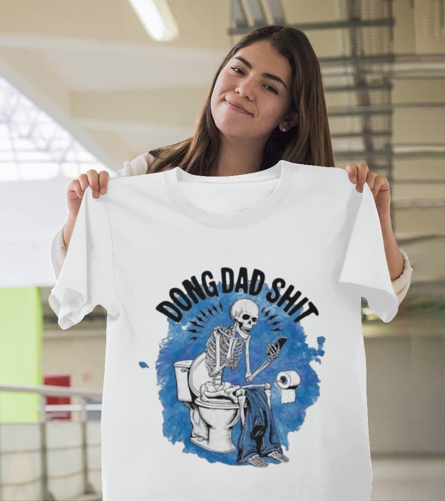 Skeleton Doing Dad Shit On Toilet With Phone And Toilet Paper T-Shirt