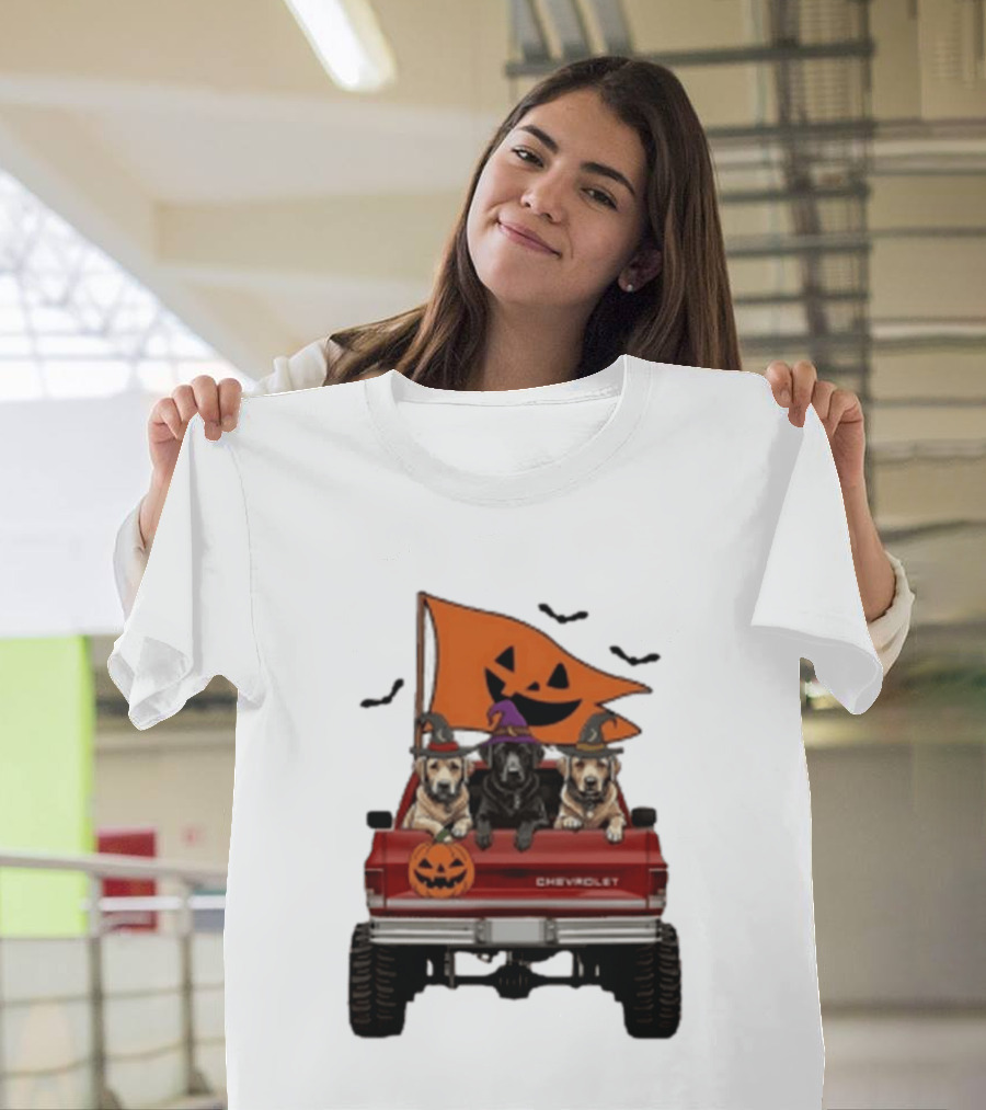 Chevrolet Halloween Dogs In Truck With Pumpkin And Bats T-Shirt