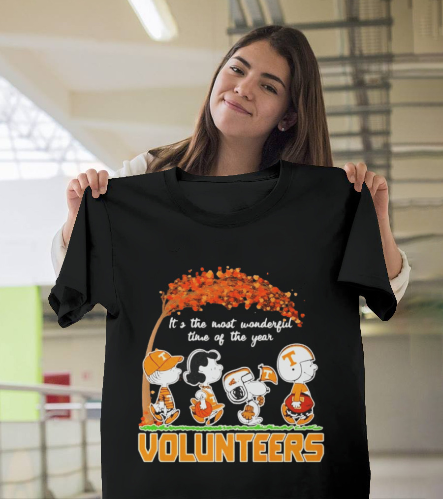 Peanuts Characters Tennessee Volunteers It's The Most Wonderful Time Of The Year T-Shirt