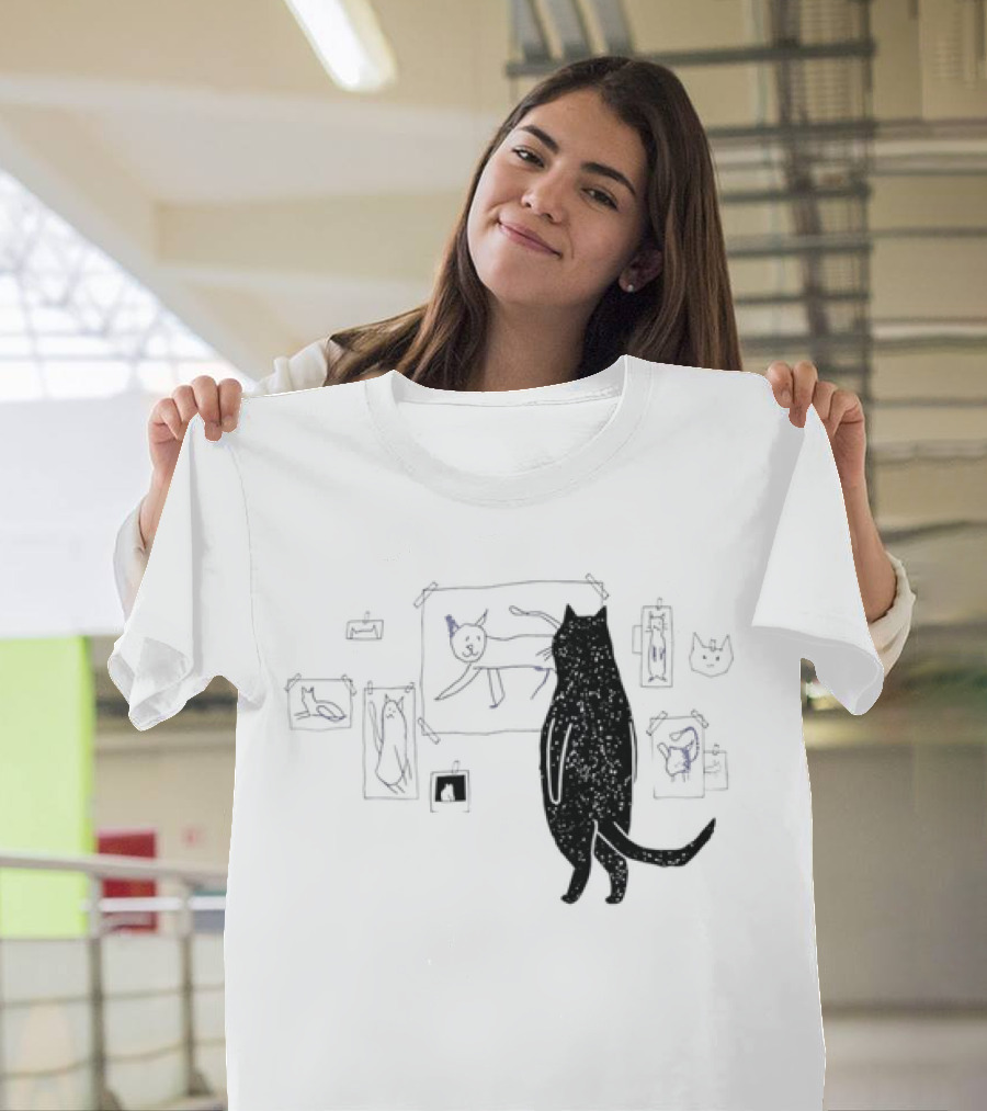 Black Cat Observing Doodle Drawings Of Cats T-Shirt