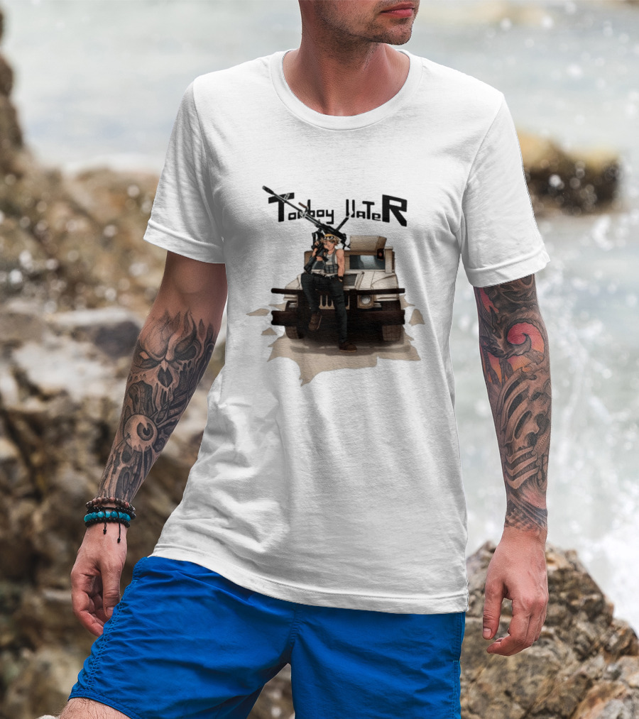 Tomboy Hater Anime Character With Gun And Armored Vehicle T-Shirt