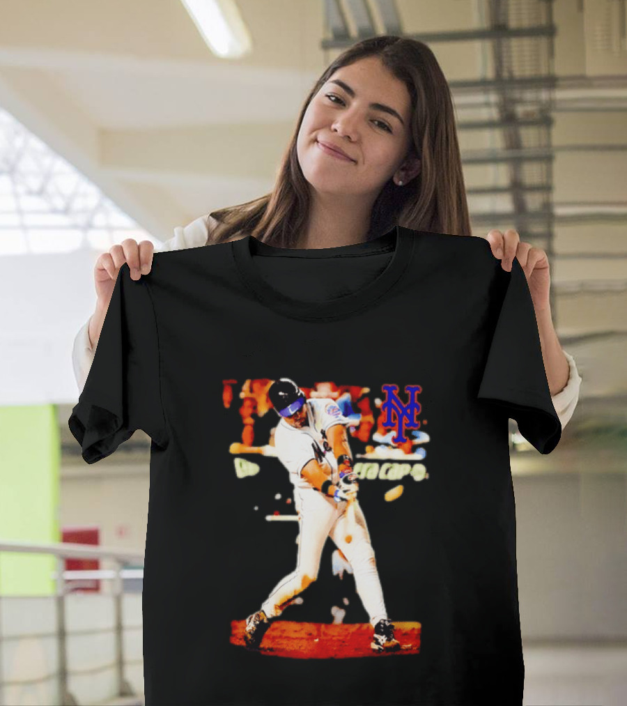 Mike Piazza New York Mets Batting Action MLB Player Swing T-Shirt