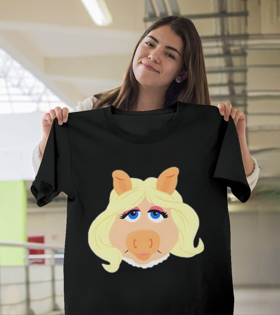 Miss Piggy Iconic Jim Henson's Muppets Character Blonde Hair Blue Eyes T-Shirt
