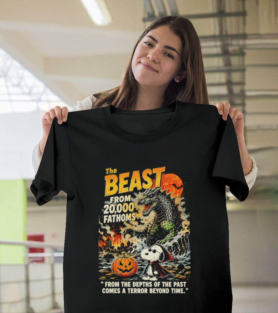 Snoopy And The Beast From 20000 Fathoms Halloween Pumpkin Terror T-Shirt