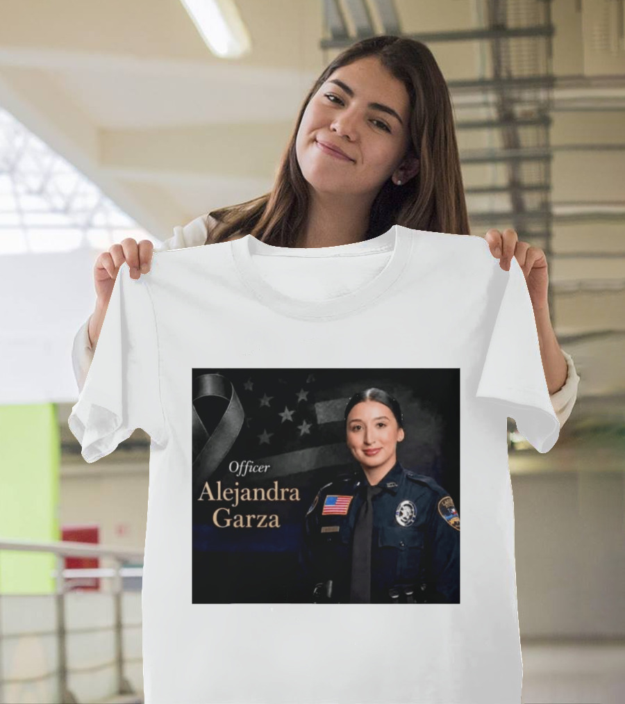 Officer Alejandra Garza Memorial Tribute With Flag And Ribbon T-Shirt