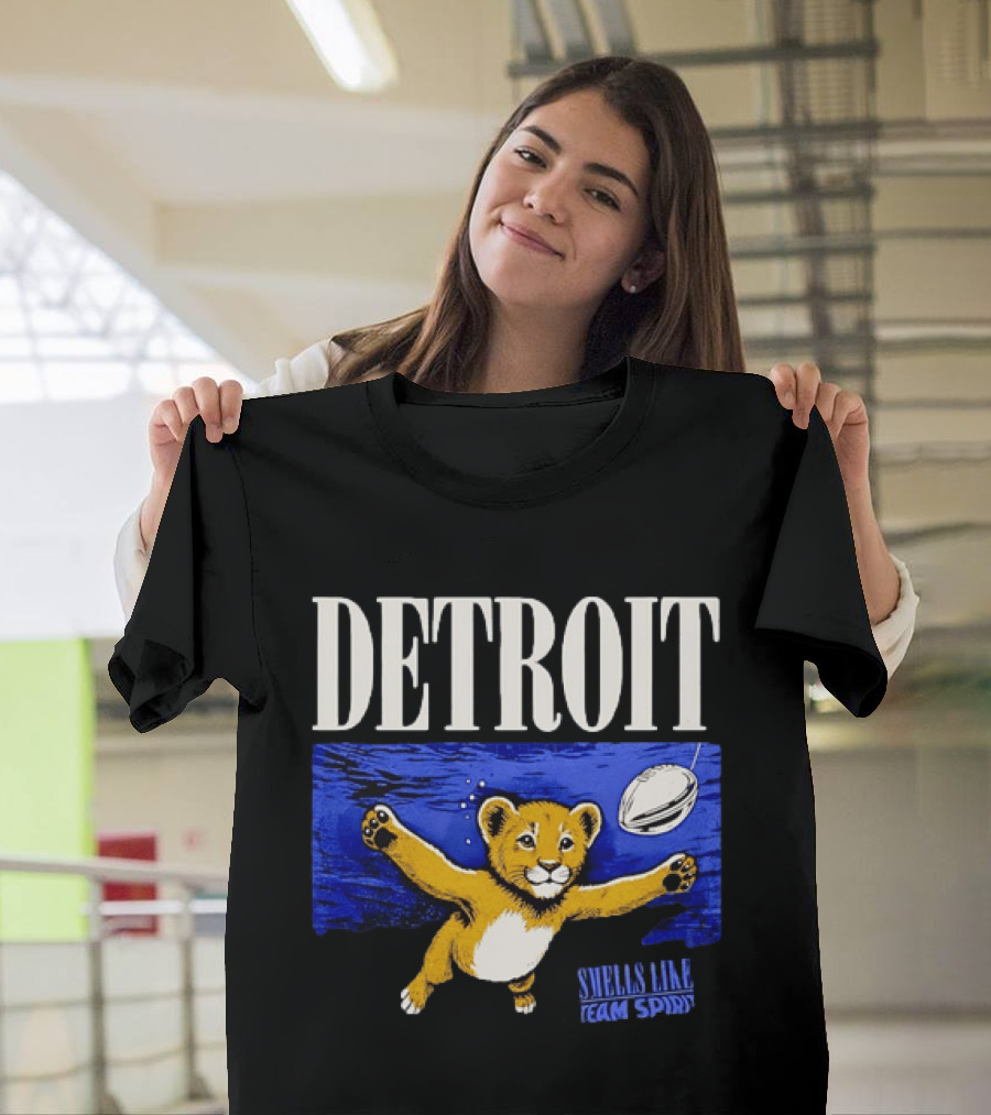 Detroit Lions Smells Like Team Spirit Nostalgic Blue Lion Cub Football T-Shirt